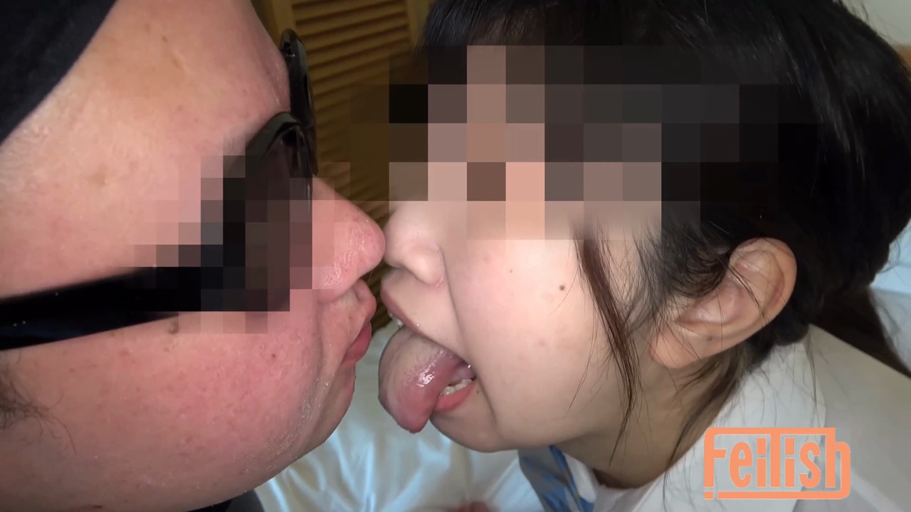 そんなお客の手入れされていない白い舌苔を味わう作品
