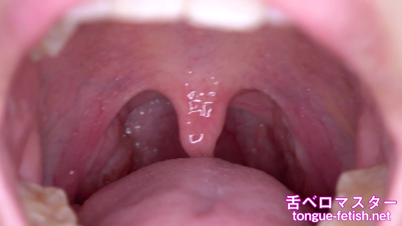 唾液交換と舌の絡みが分かる注目ポイント