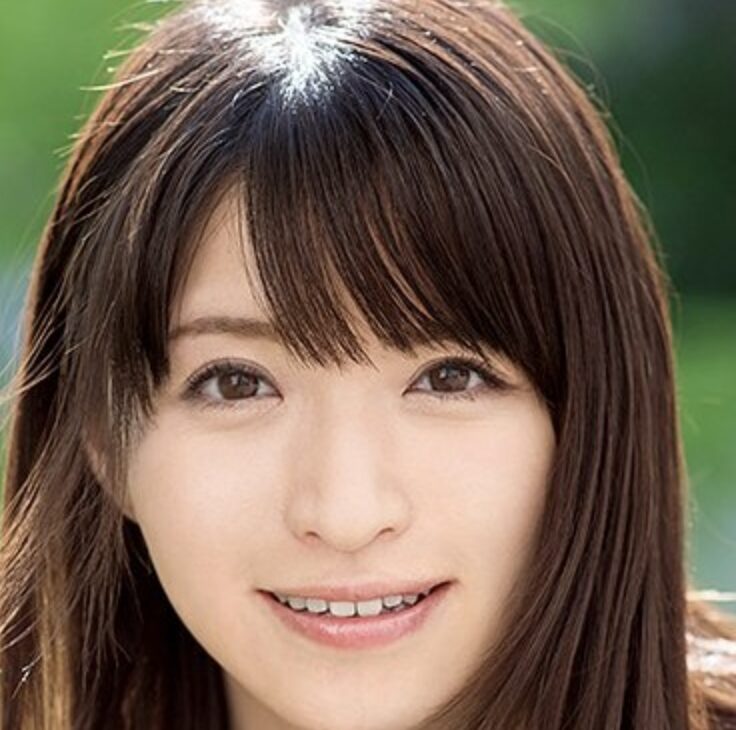 葉月ひな