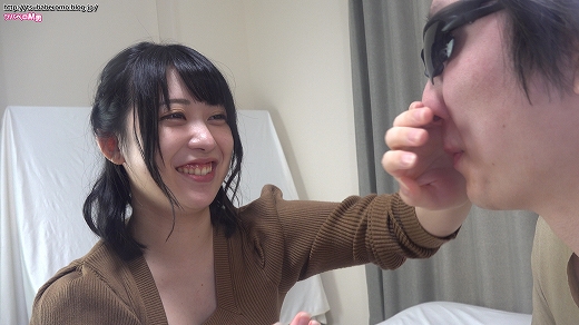 前半③山本蓮加ちゃんのオーラル堪能！朝一の口臭から、舌、舌苔、歯茎の臭いまでグイグイ嗅ぎ尽くす！